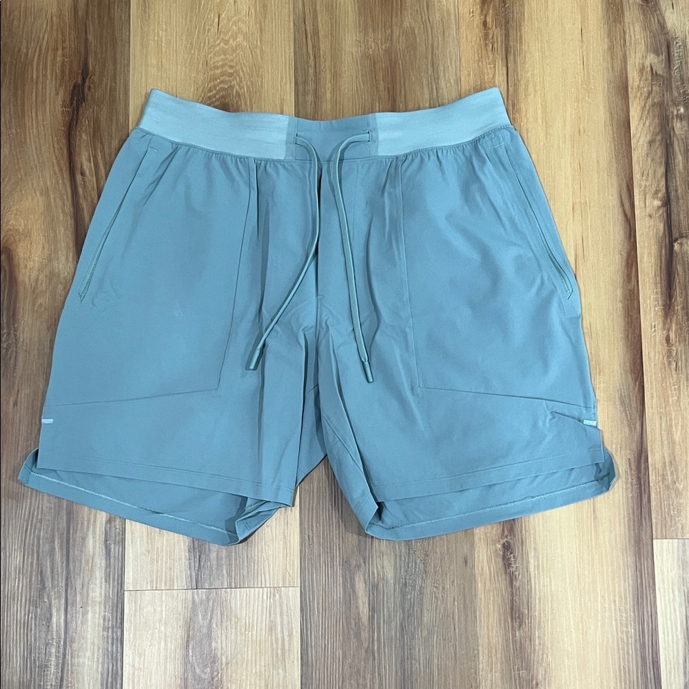 Lululemon License To Train Short - 7” Linerless
